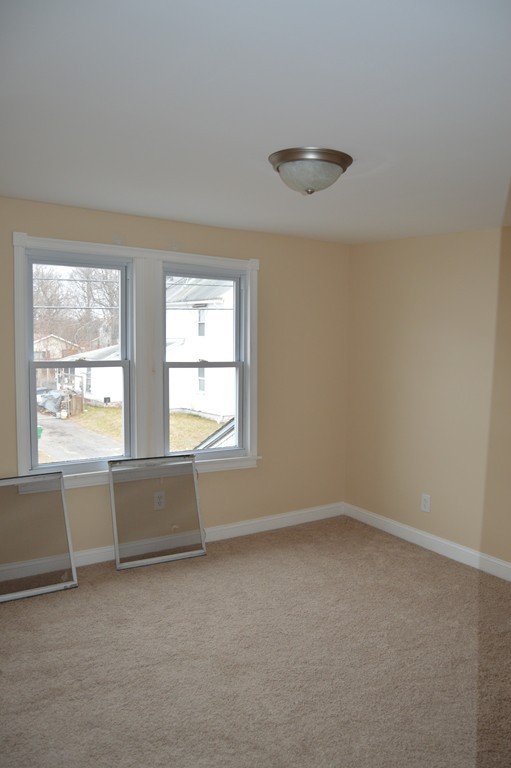 40 Fuller Street Chicopee, MA 01020 - Photo 22 of 26