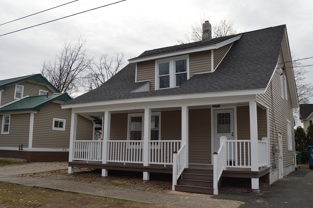 40 Fuller Street Chicopee, MA 01020 - Photo 3 of 26