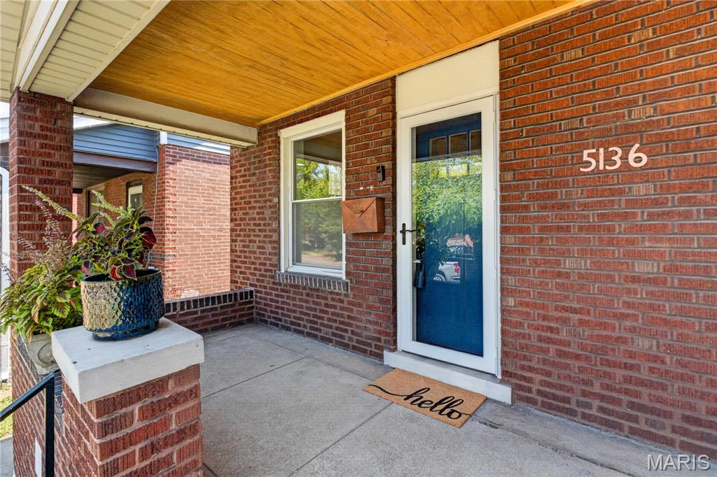 5136 Rosa Avenue St. Louis, MO 63109 - Photo 6 of 58 Gallery Image 6