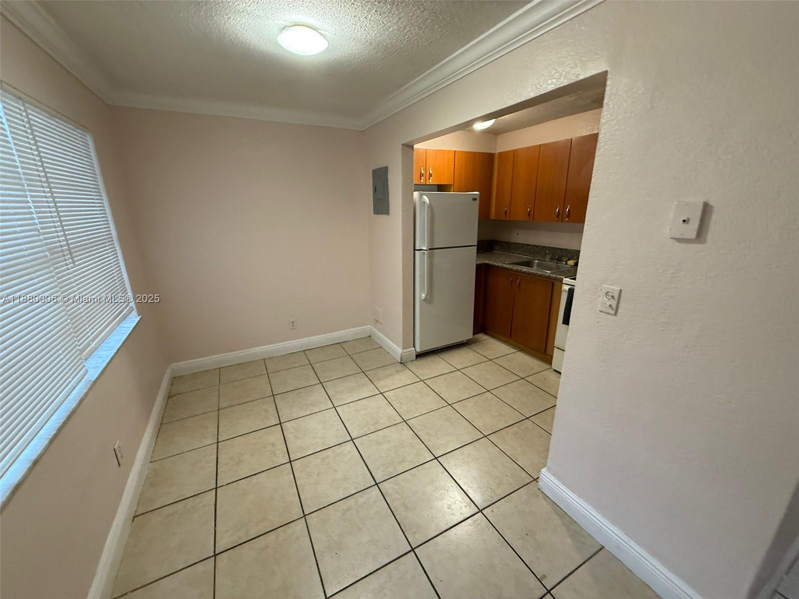 4732 Southwest 33rd Avenue, Unit 103 Dania Beach, FL 33312 - Photo 2 of 6