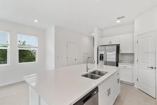 $279,584 | 7759 Waterscape Drive, Groveland, FL 34736