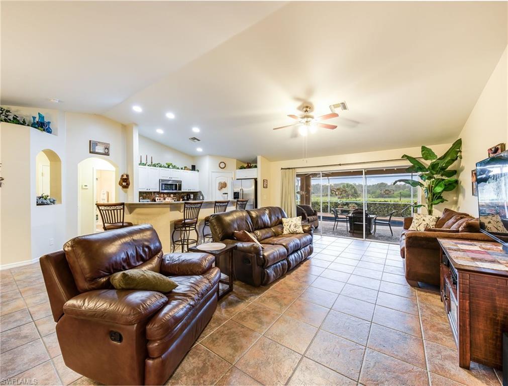 828 Rocaille Avenue Fort Myers, FL 33913 - Photo 14 of 31