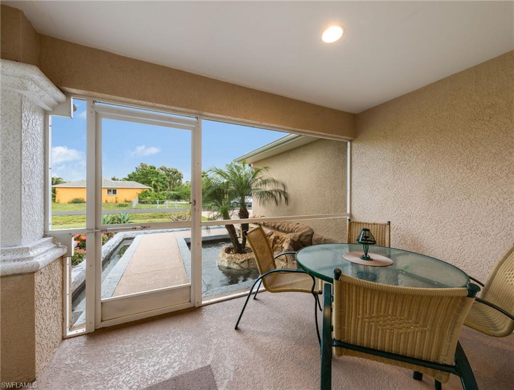 828 Rocaille Avenue Fort Myers, FL 33913 - Photo 5 of 31