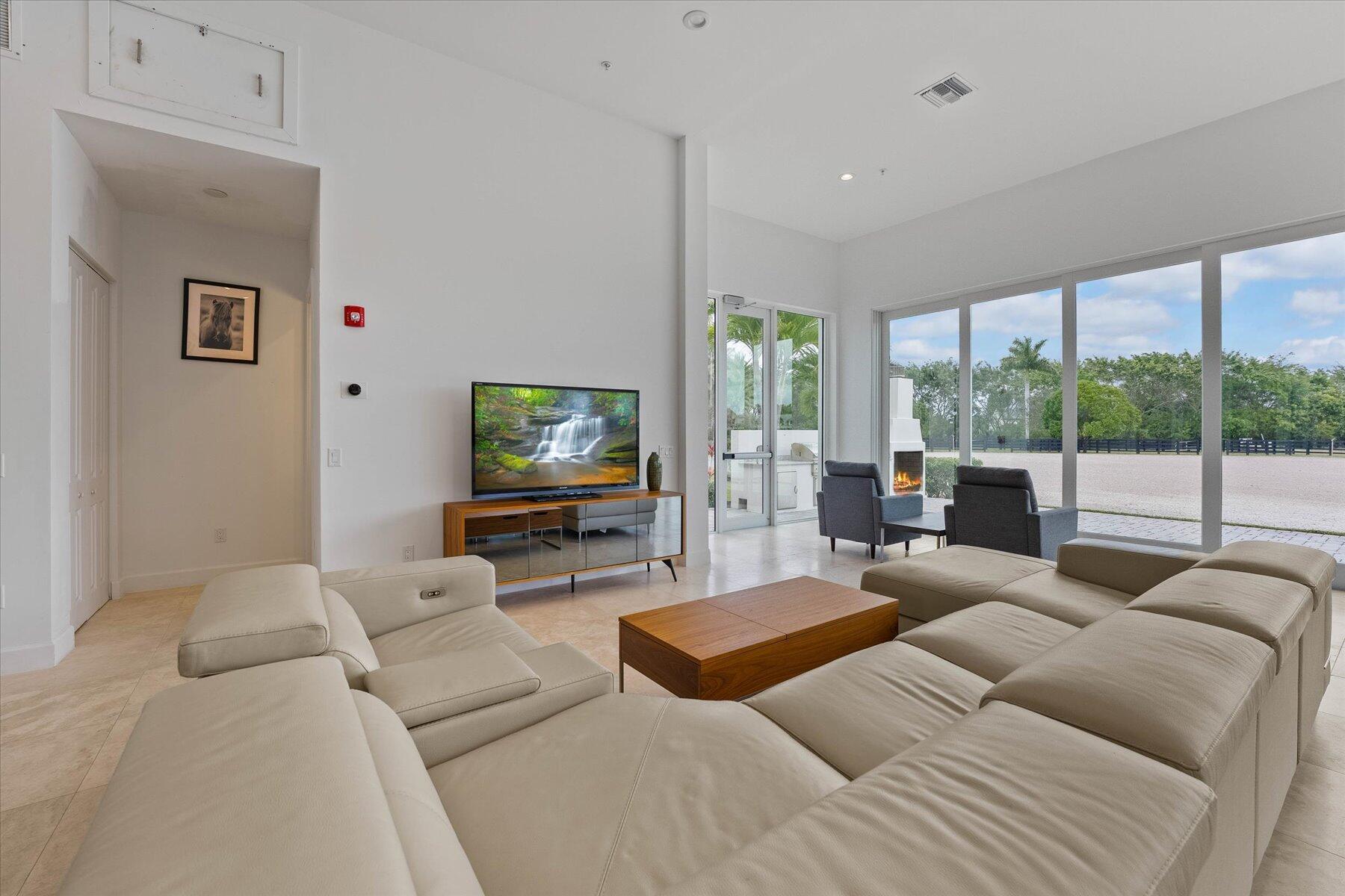 3794 Shutterfly Way Wellington, FL 33414 - Photo 21 of 92 019-031-DSC07219