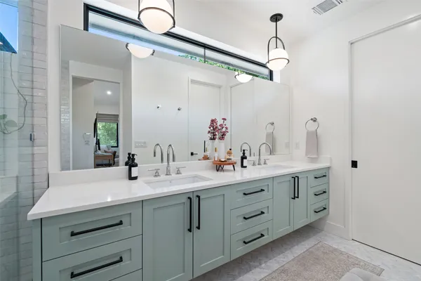 $2,195,000 | 2107 Peach Tree Street, Austin, TX 78704