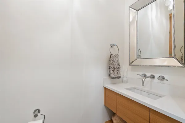 $2,195,000 | 2107 Peach Tree Street, Austin, TX 78704