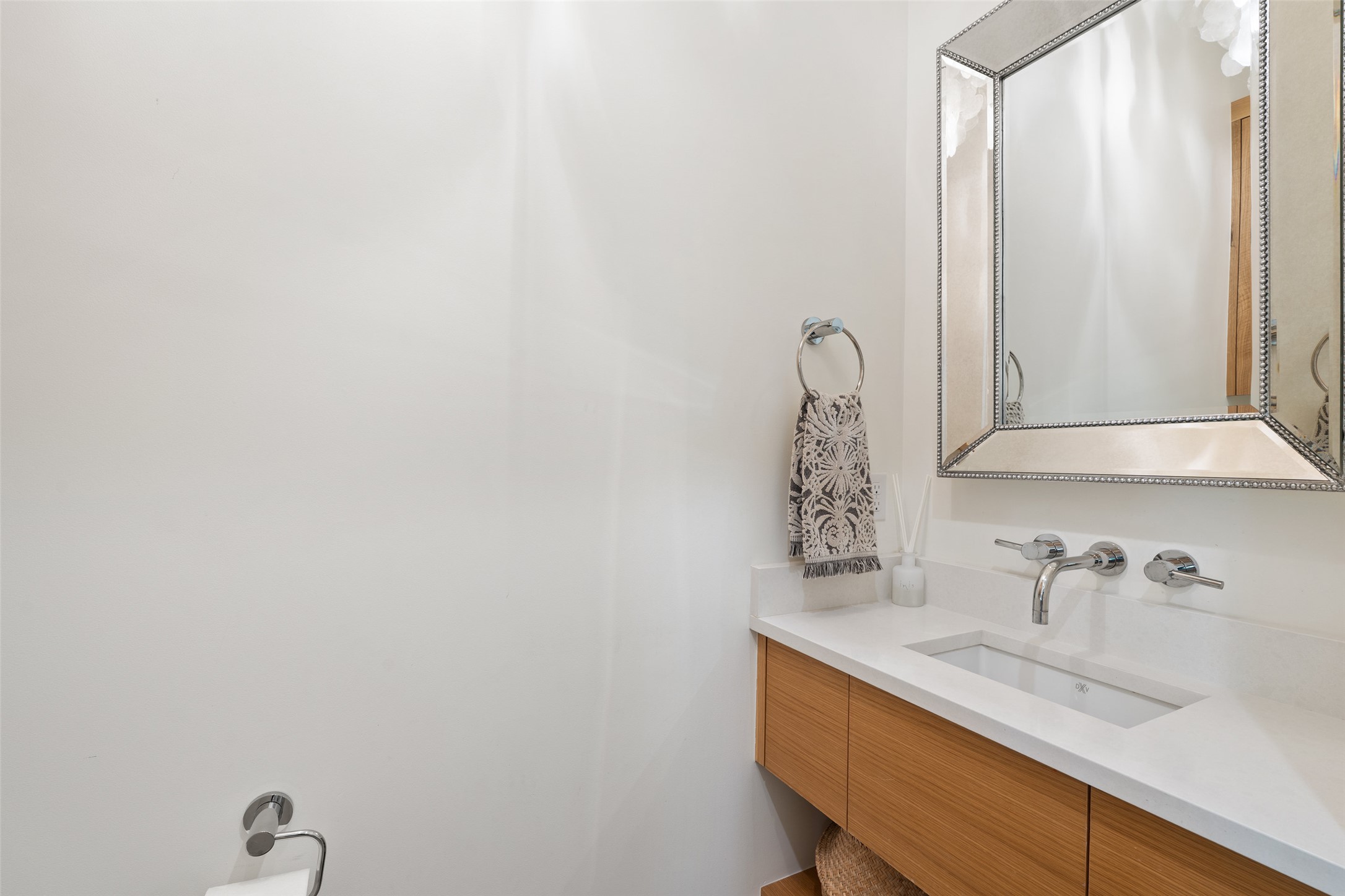2107 Peach Tree Street Austin, TX 78704 - Photo 23 of 40 Bathroom featuring vanity