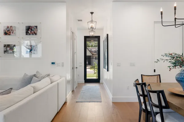 $2,195,000 | 2107 Peach Tree Street, Austin, TX 78704