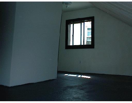 132 Ohio Street McKees Rocks, PA 15136 - Photo 2 of 7 Gallery Image 2