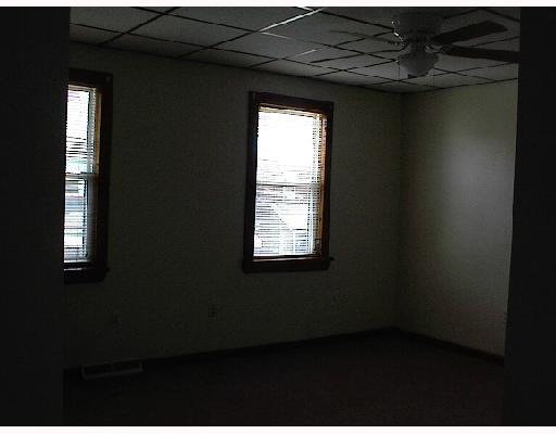 132 Ohio Street McKees Rocks, PA 15136 - Photo 6 of 7 Gallery Image 6