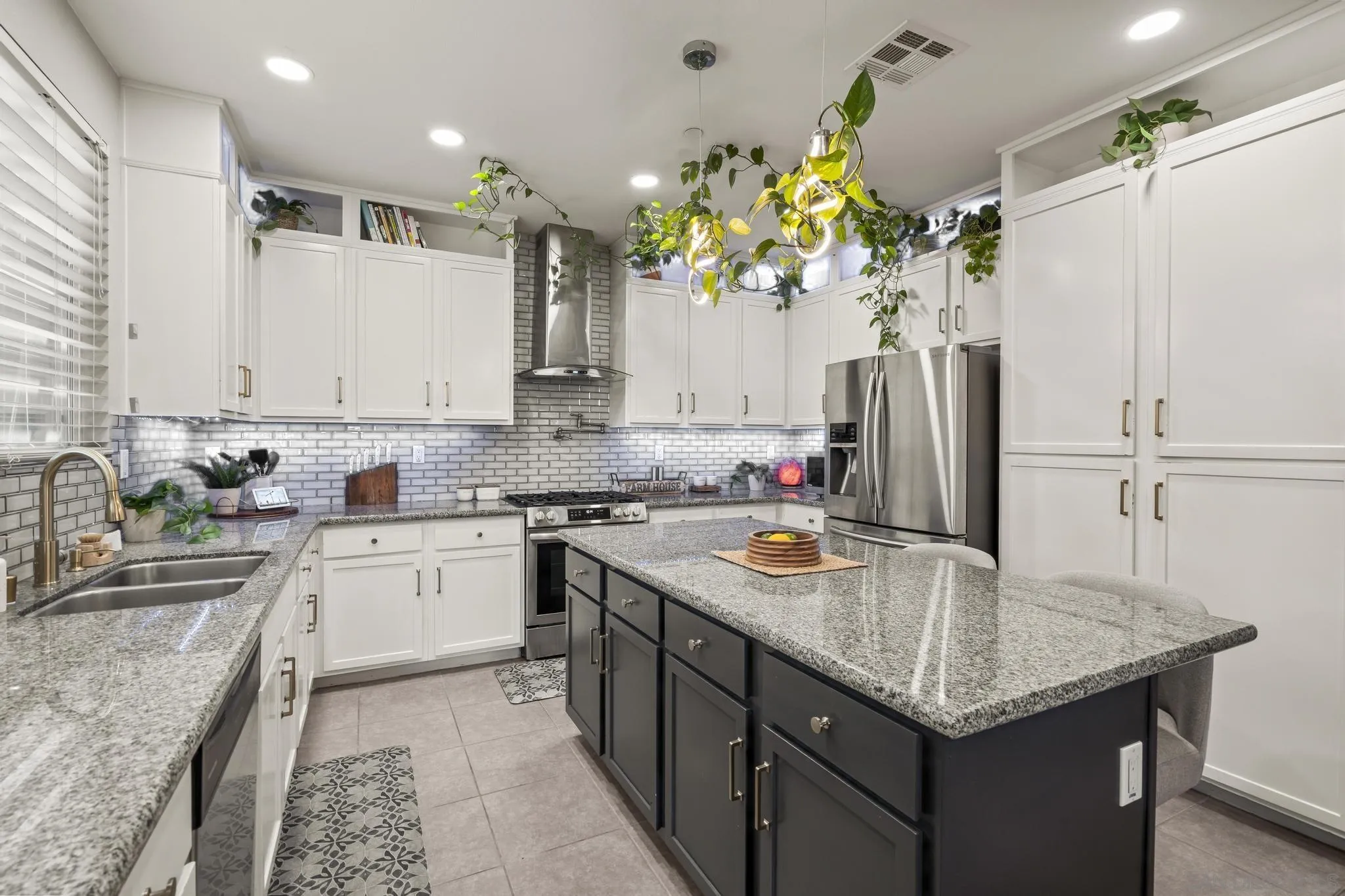 2431 Vernon Rnch Way Lemon Grove, CA 91945 - Photo 14 of 41 Gallery Image 14