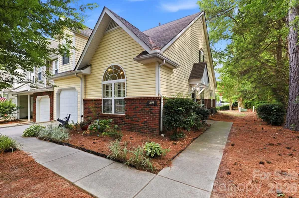 $330,000 | 109 Prescott Street, Matthews, NC 28104