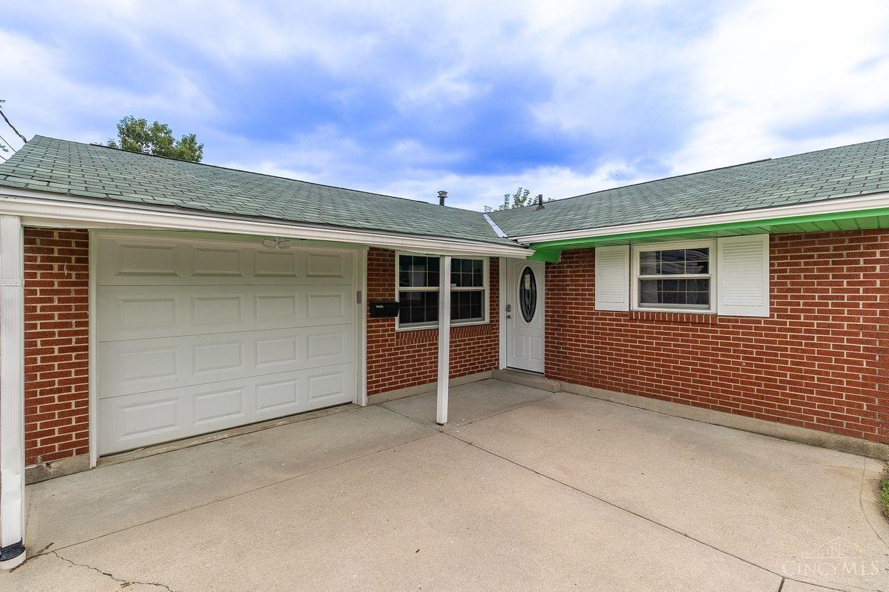 1012 Ledro Street Springdale, OH 45246 - Photo 4 of 40 Gallery Image 4