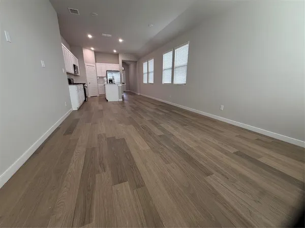 $2,300 | 307 Green Gables Drive, McKinney, TX 75071