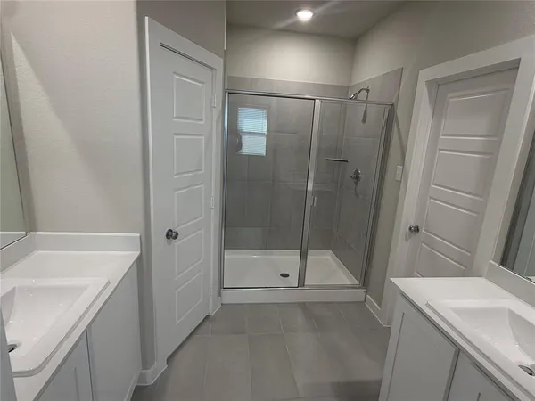 $2,300 | 307 Green Gables Drive, McKinney, TX 75071