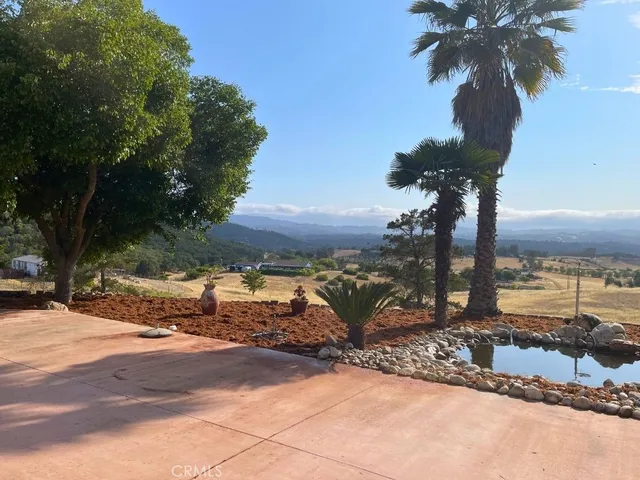 a view of an entryway