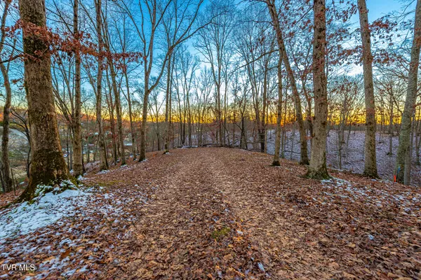 $279,900 | 2318 Turkey Ridge Lane, Unit 13, Piney Flats, TN 37686