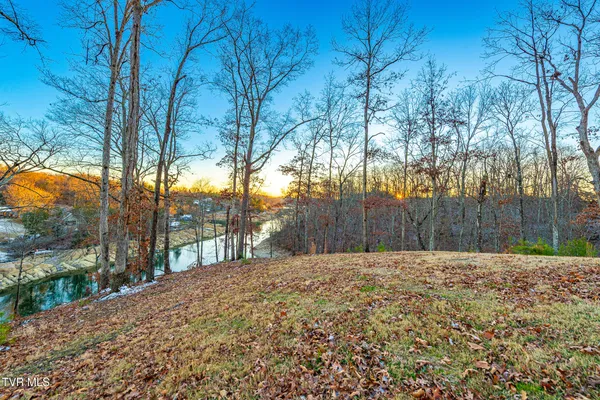 $279,900 | 2318 Turkey Ridge Lane, Unit 13, Piney Flats, TN 37686