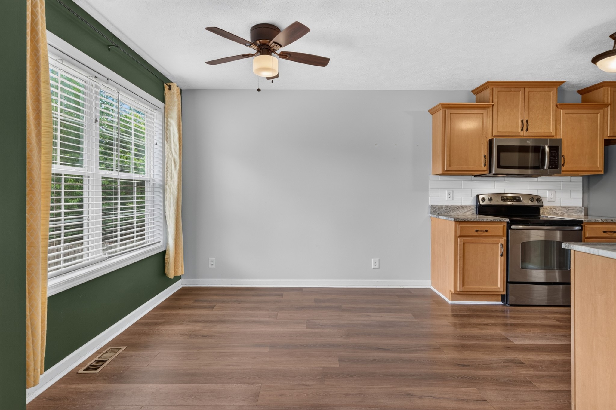 1913 Patton Road Clarksville, TN 37042 - Photo 12 of 35 Gallery Image 12