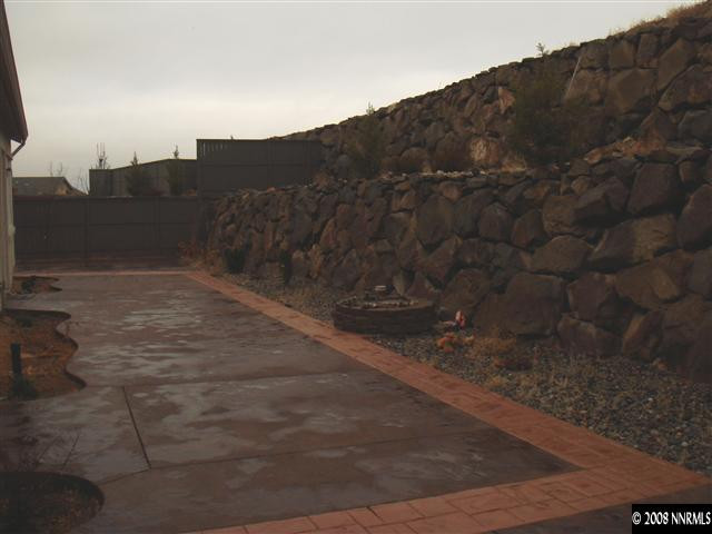 1045 South University Park Loop Reno, NV 89512 - Photo 9 of 9 a view of a dry yard