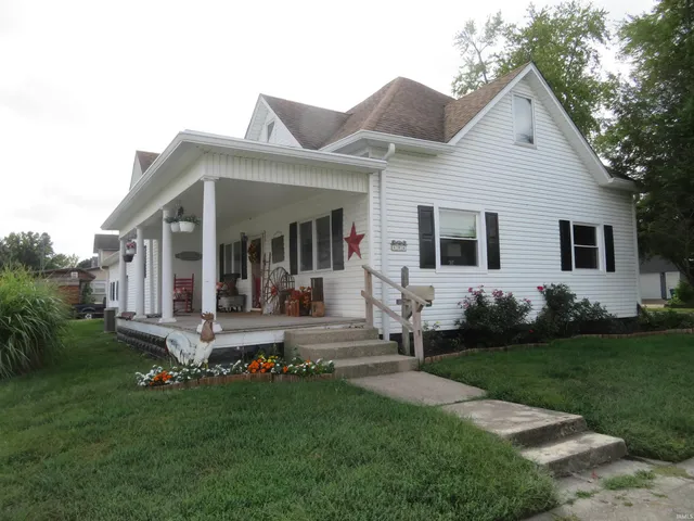 $268,900 | 124 West Columbia Street, Flora, IN 46929