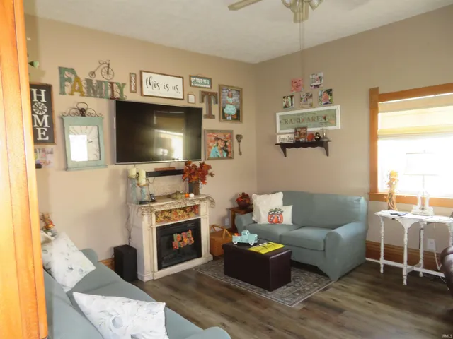 $268,900 | 124 West Columbia Street, Flora, IN 46929