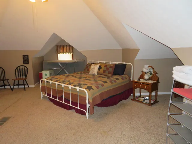 $268,900 | 124 West Columbia Street, Flora, IN 46929