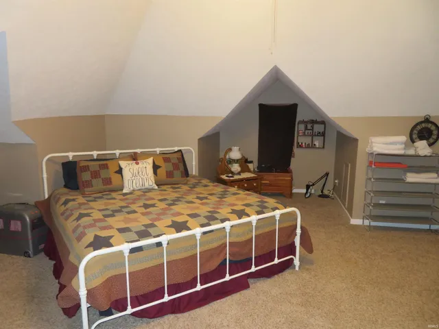 $268,900 | 124 West Columbia Street, Flora, IN 46929