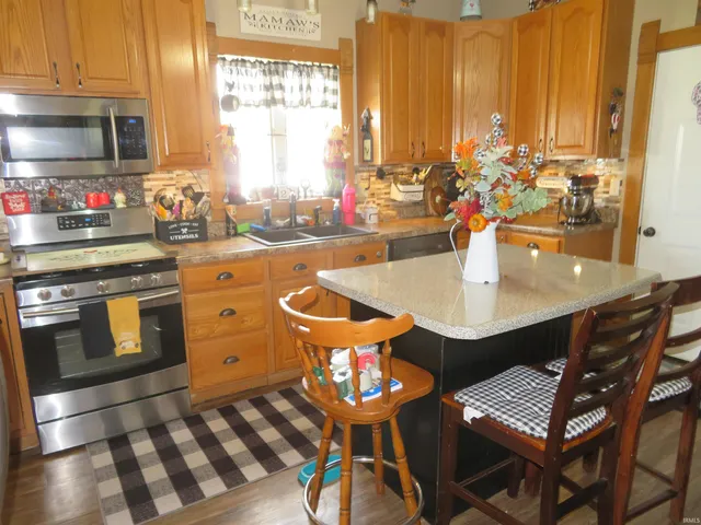 $268,900 | 124 West Columbia Street, Flora, IN 46929