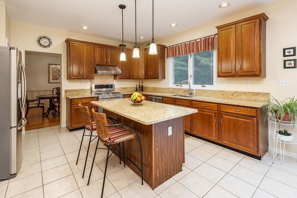 31 Grape Shot Road Sharon, MA 02067 - Photo 9 of 34 Gallery Image 9