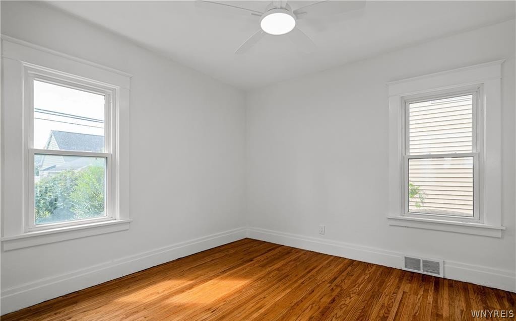 33 Harding Road Buffalo, NY 14220 - Photo 13 of 14