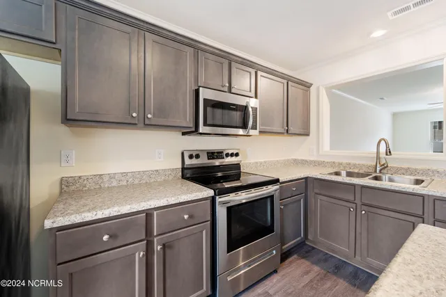 $1,495 | 459 Sullivan Loop Road, Midway Park, NC 28544