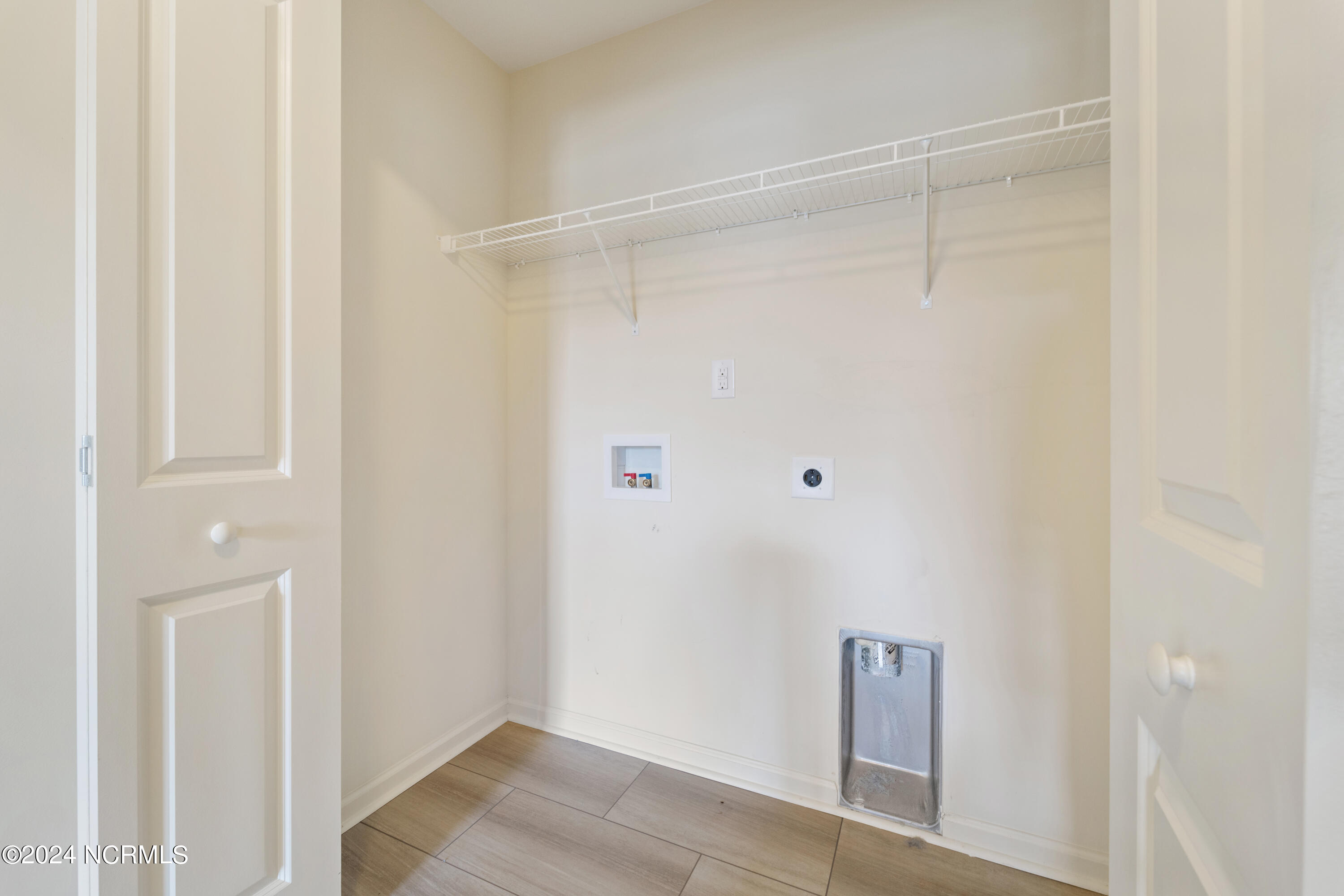 459 Sullivan Loop Road Midway Park, NC 28544 - Photo 9 of 27 Laundry Closet