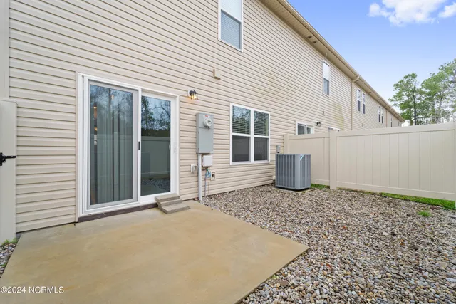 $1,495 | 459 Sullivan Loop Road, Midway Park, NC 28544