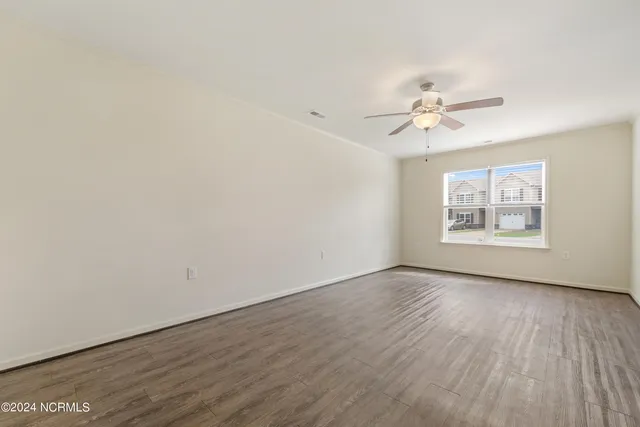 $1,495 | 459 Sullivan Loop Road, Midway Park, NC 28544