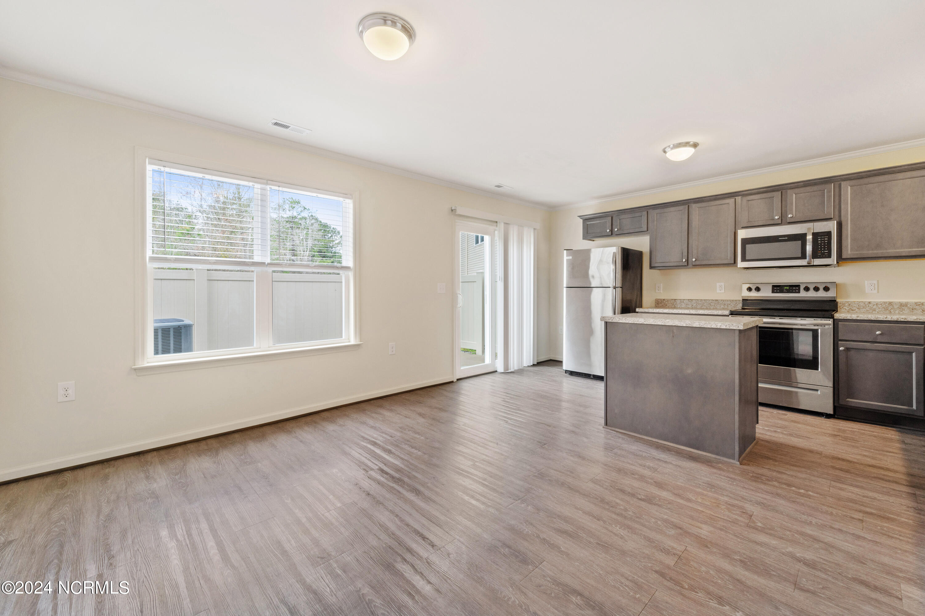 459 Sullivan Loop Road Midway Park, NC 28544 - Photo 5 of 27 Kitchen