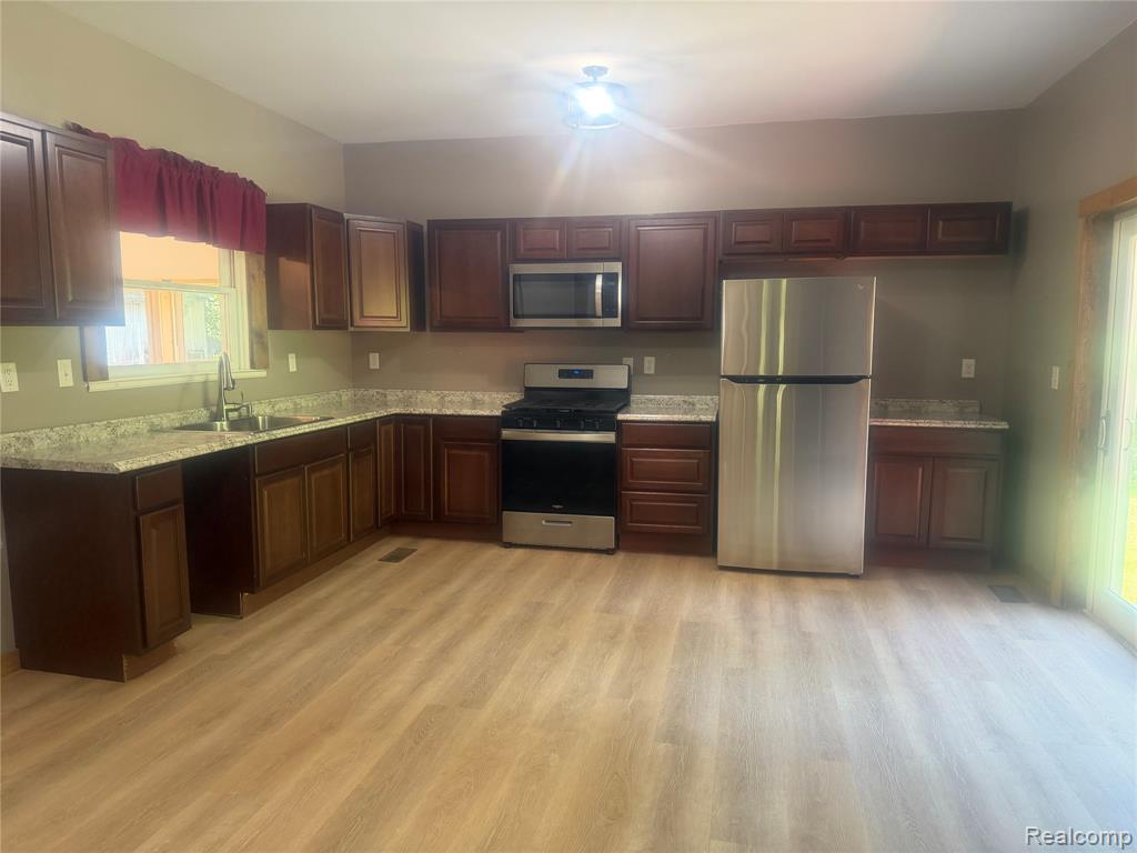 8566 Fostoria Road Fostoria, MI 48435 - Photo 11 of 36