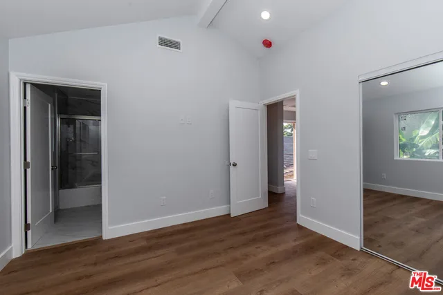 $3,850 | 2210 South Harcourt Avenue, Los Angeles, CA 90016