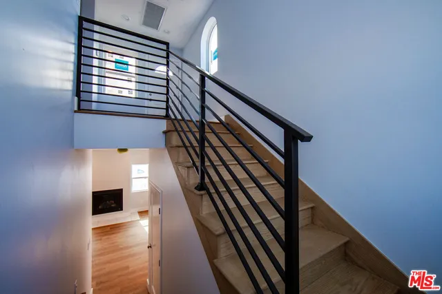 $3,850 | 2210 South Harcourt Avenue, Los Angeles, CA 90016