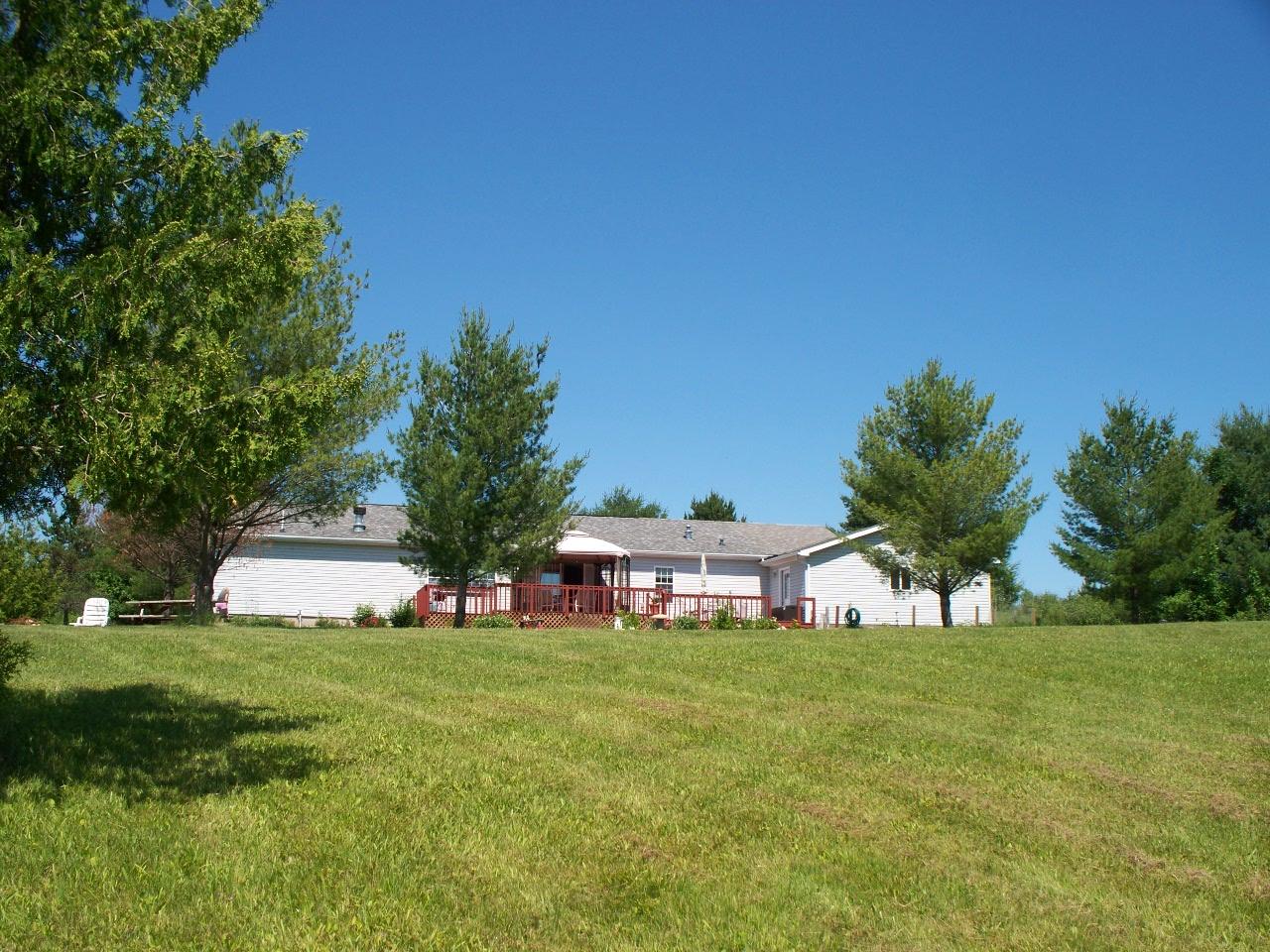 5840 Twin Lakes Road Cheboygan, MI 49721 - Photo 28 of 34 Gallery Image 28