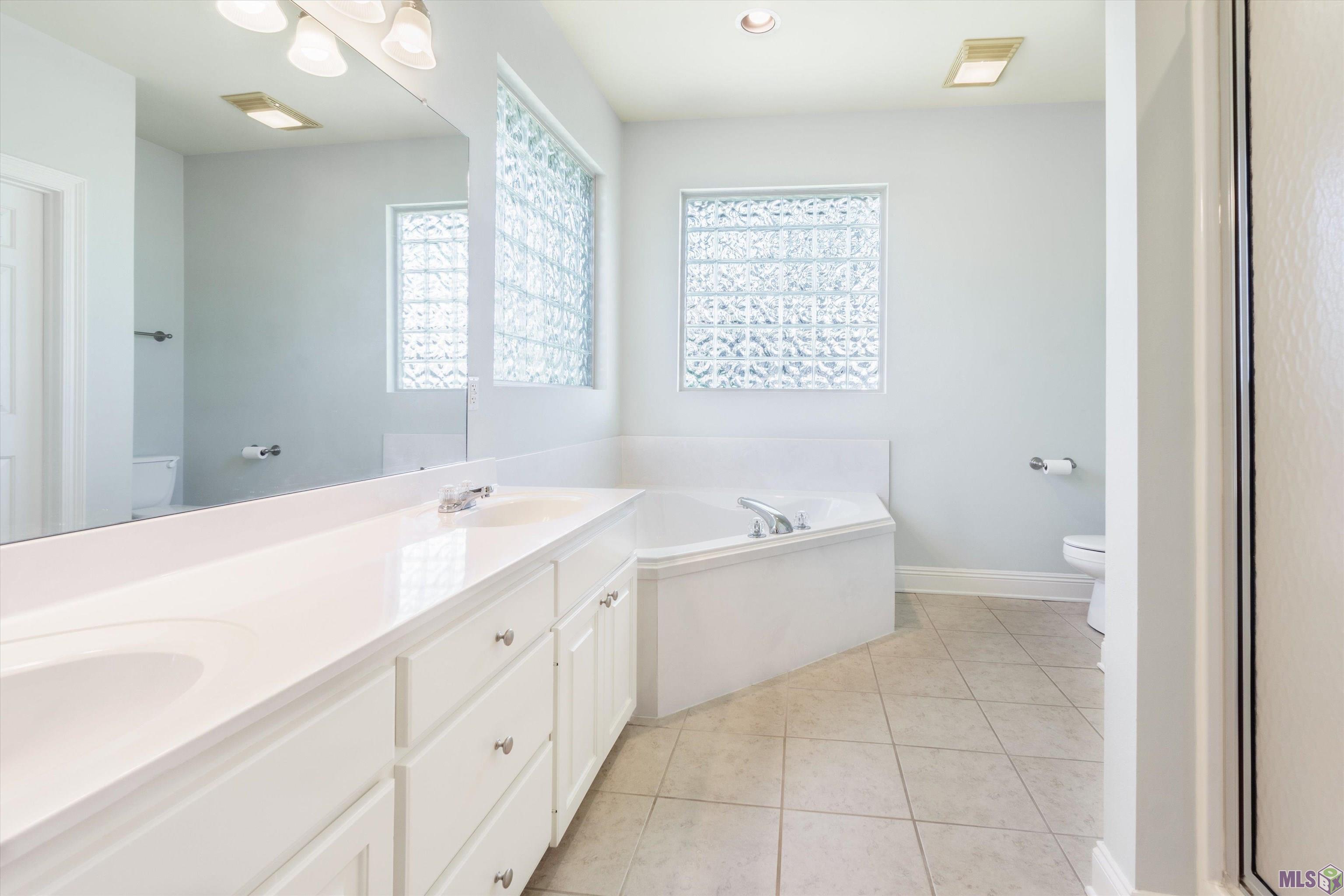 10519 Springpark Avenue Baton Rouge, LA 70810 - Photo 9 of 20