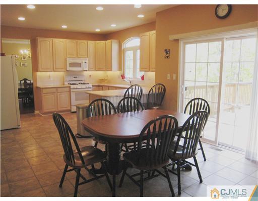 28 Rue Chagall Somerset, NJ 08873 - Photo 7 of 10 Gallery Image 7