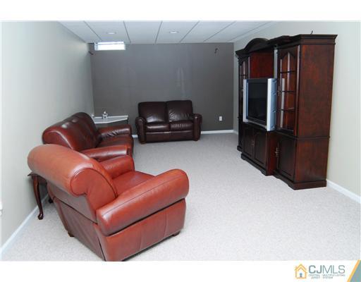 28 Rue Chagall Somerset, NJ 08873 - Photo 10 of 10 Gallery Image 10