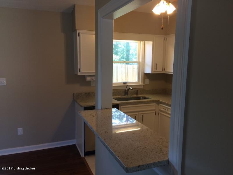 700 Stivers Road Louisville, KY 40207 - Photo 12 of 29 IMG952405