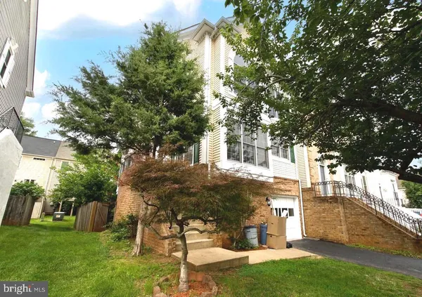 $1,500 | 14552 Woodgate Manor Place, Centreville, VA 20120