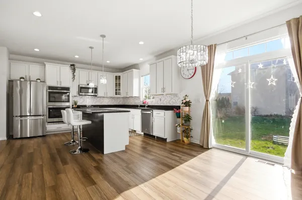 $540,000 | 12404 South Blue Water Parkway, Plainfield, IL 60585