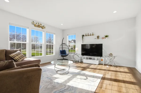 $540,000 | 12404 South Blue Water Parkway, Plainfield, IL 60585