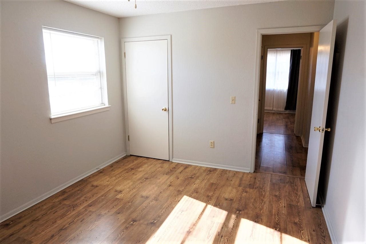 1912 Ridgecrest Perry, OK 73077 - Photo 14 of 26 Gallery Image 14