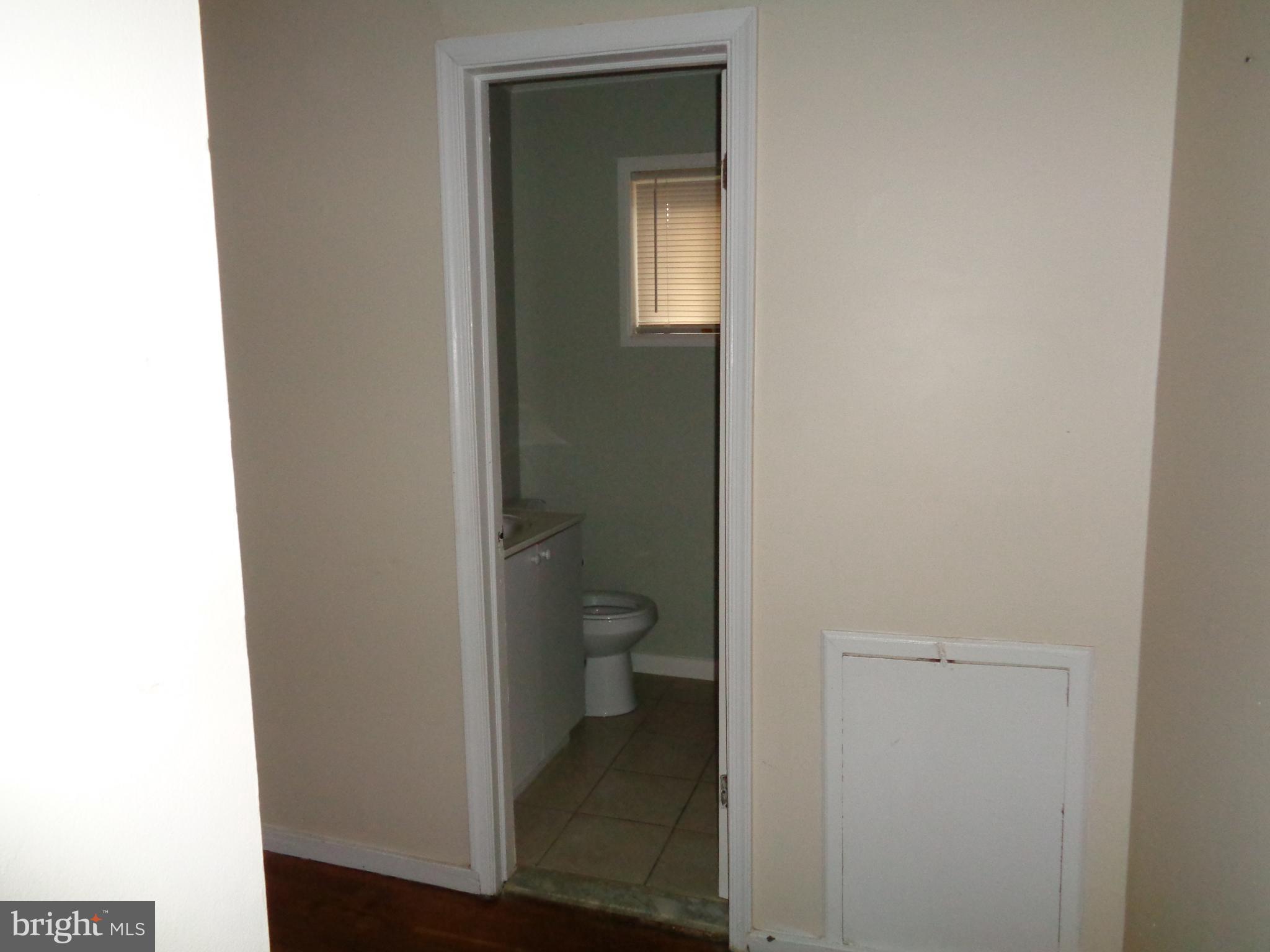 12122 Bluhill Road Silver Spring, MD 20902 - Photo 13 of 25
