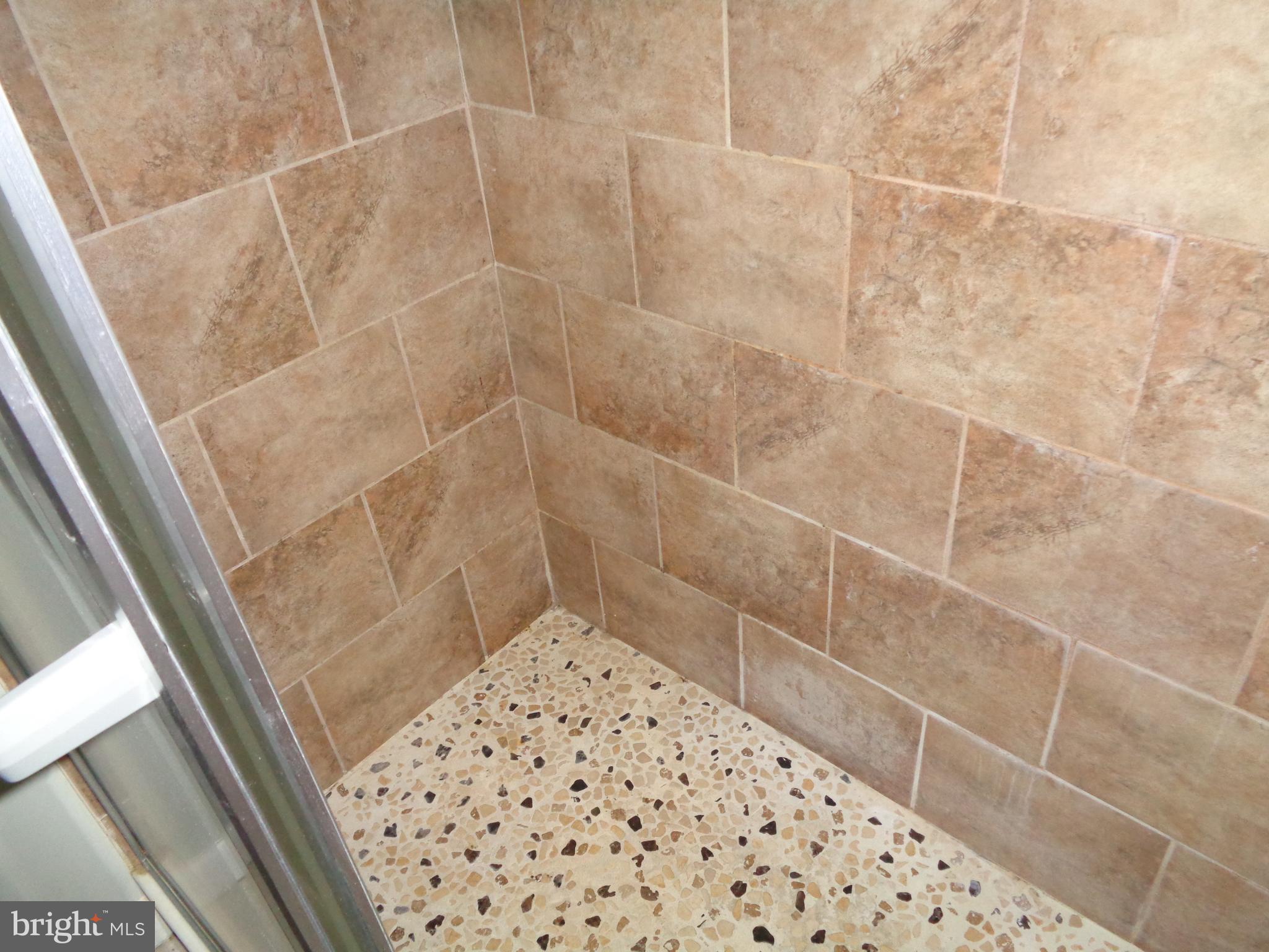 12122 Bluhill Road Silver Spring, MD 20902 - Photo 21 of 25